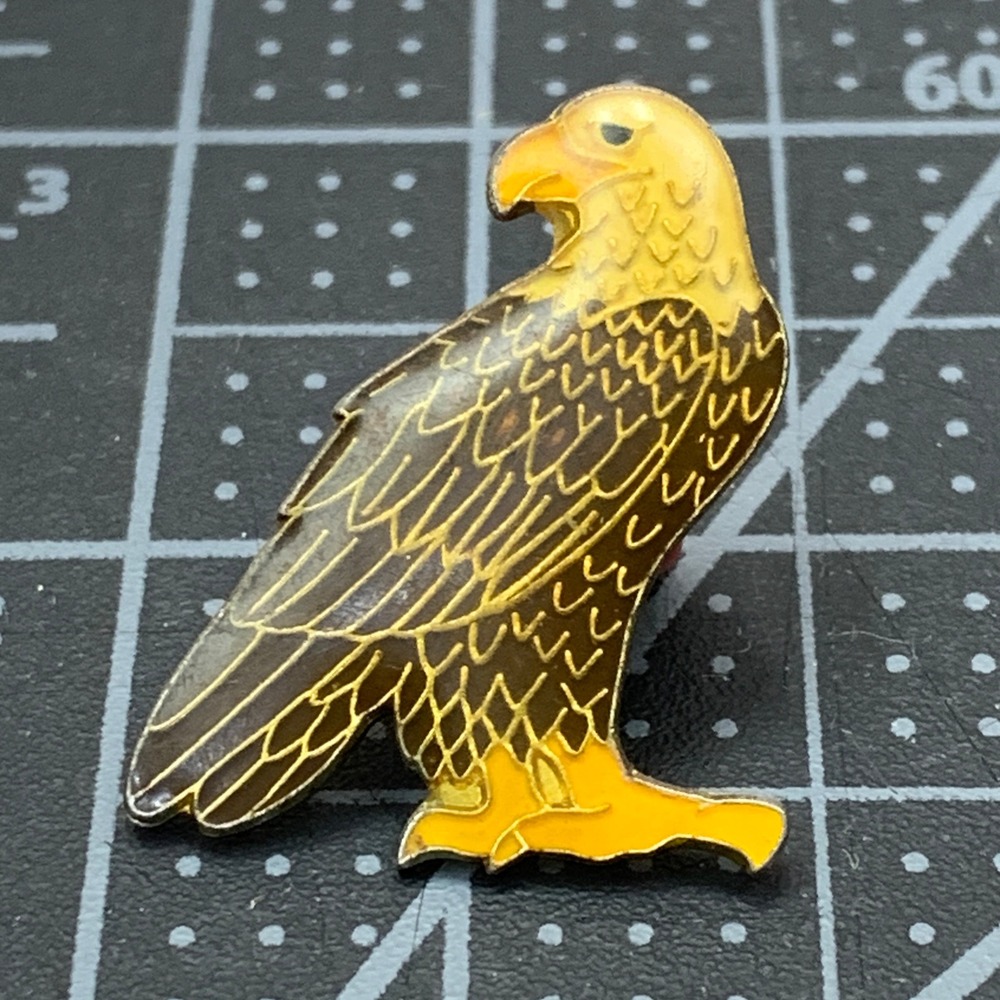 Enamel Eagle Lapel Pin Brooch Gold‎ Tone Metal Bird Collectible Vintage